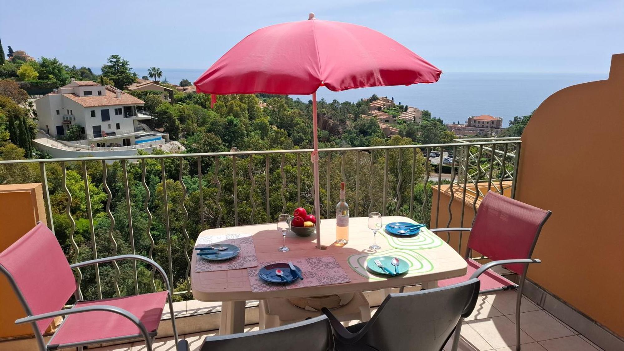 Apartamento Rochemarine Panoramic Théoule-sur-Mer Exterior foto